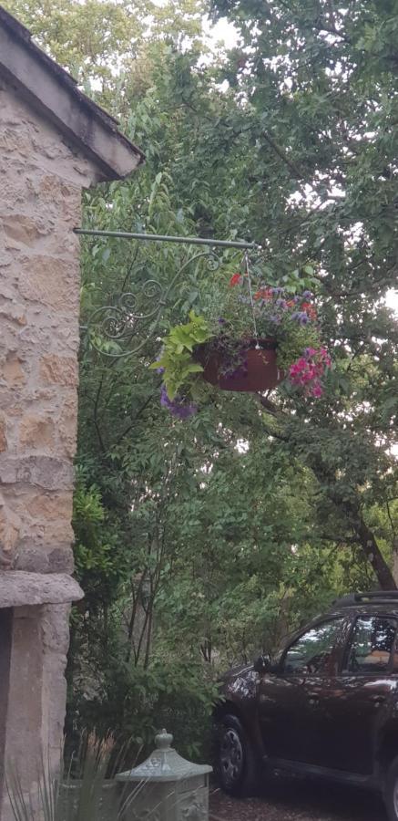 Les Gites De L'Arbousier Quissac  Exterior foto