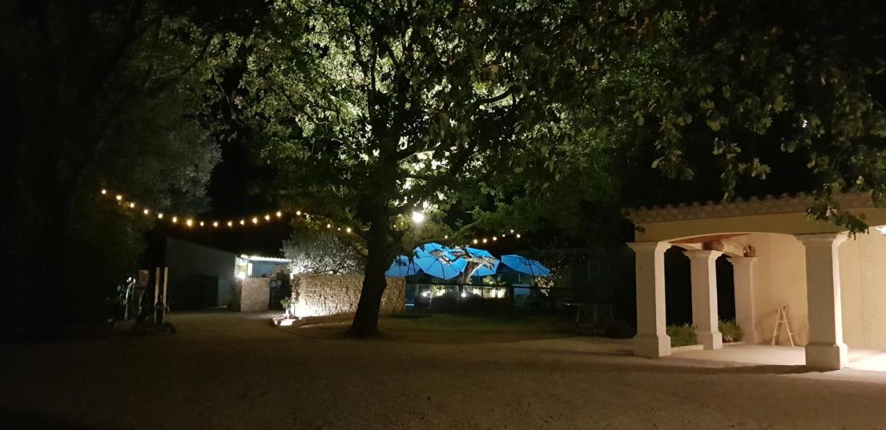 Les Gites De L'Arbousier Quissac  Exterior foto
