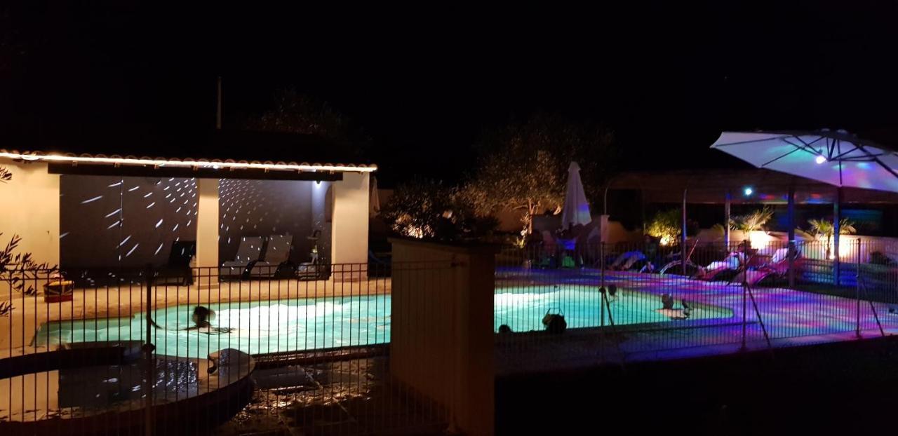 Les Gites De L'Arbousier Quissac  Exterior foto